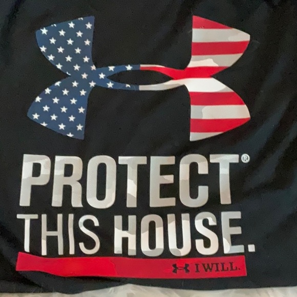 Under Armour Black Short Sleeve Tee with Patriotic Design - Picture 4 of 5
